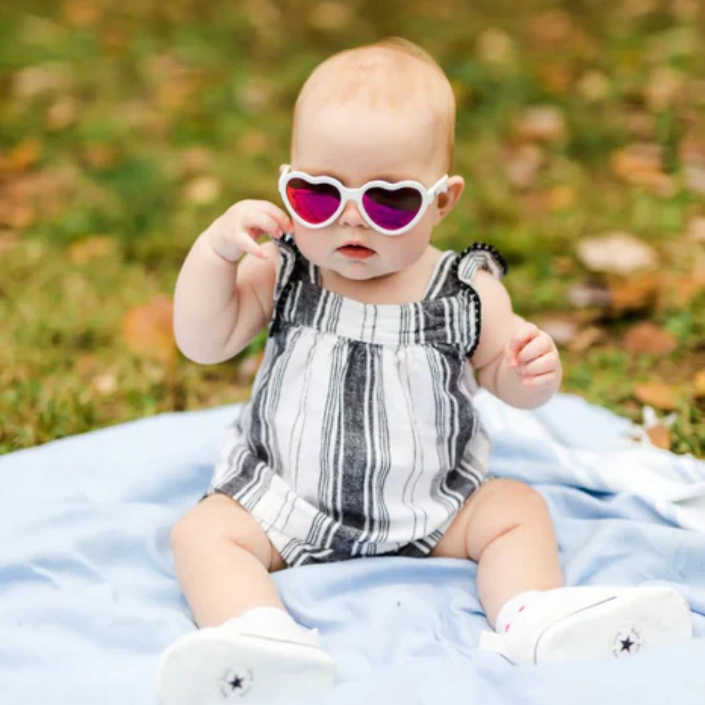 Non-Polarized Mirrored Heart Sunglasses | The Sweetheart - Babiators Canada