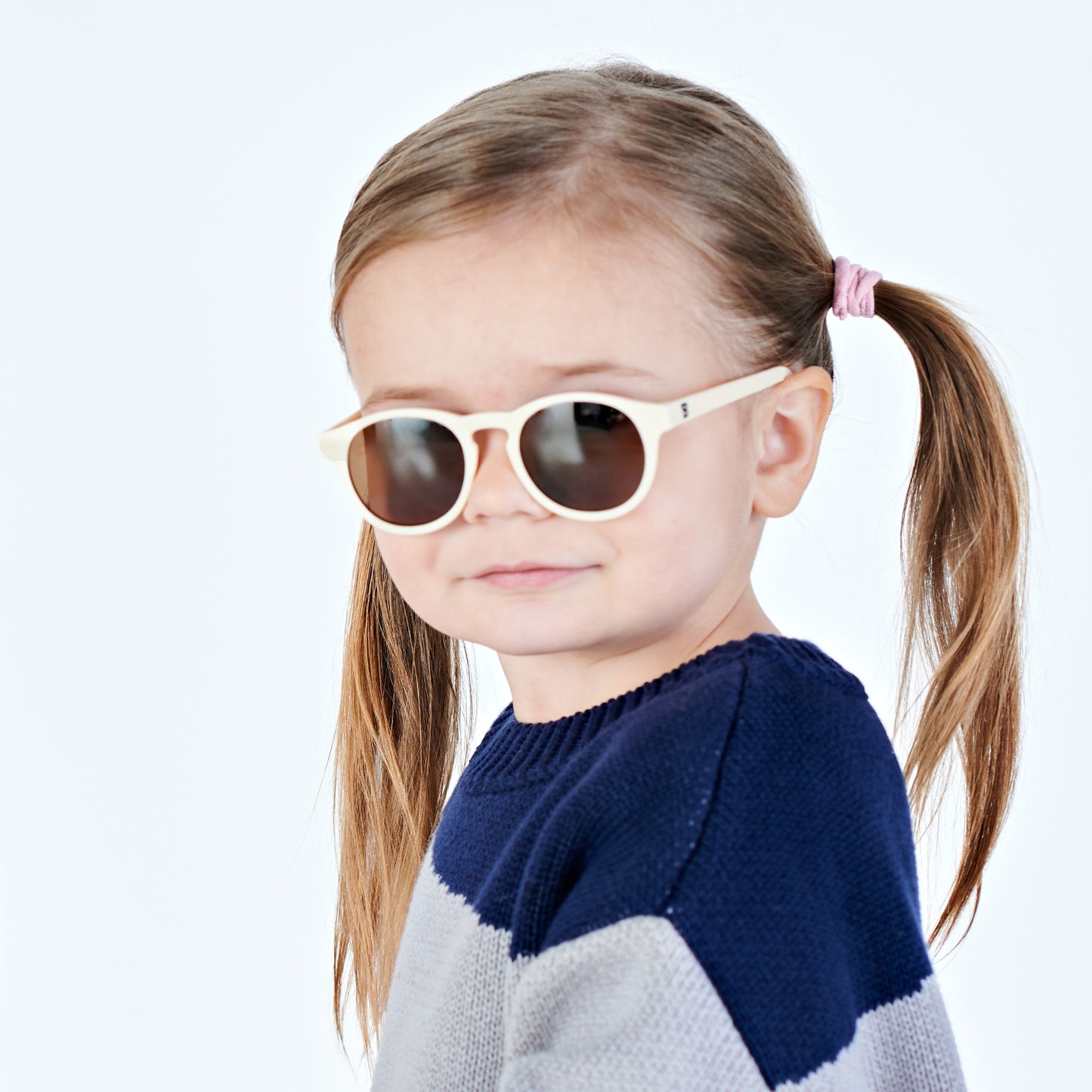 Non-Polarized Navigator Sunglasses | Sweet Cream