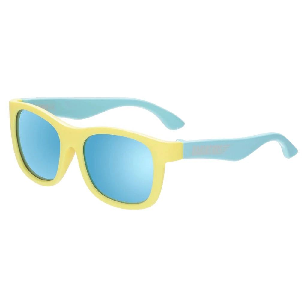 Non-Polarized Navigator Sunglasses | So Retro