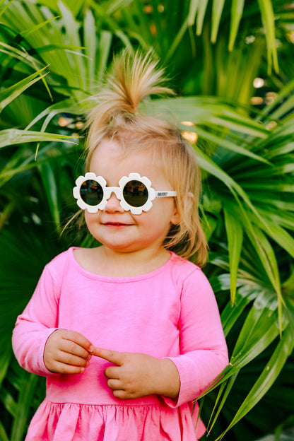 Limited Edition Non-polarized mirrored Sunglasses "The Daisy"