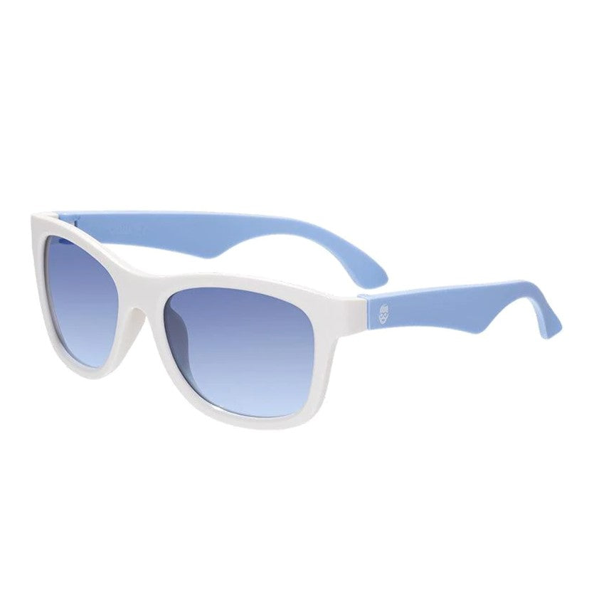Non-Polarized Navigator Sunglasses | Fade to Blue