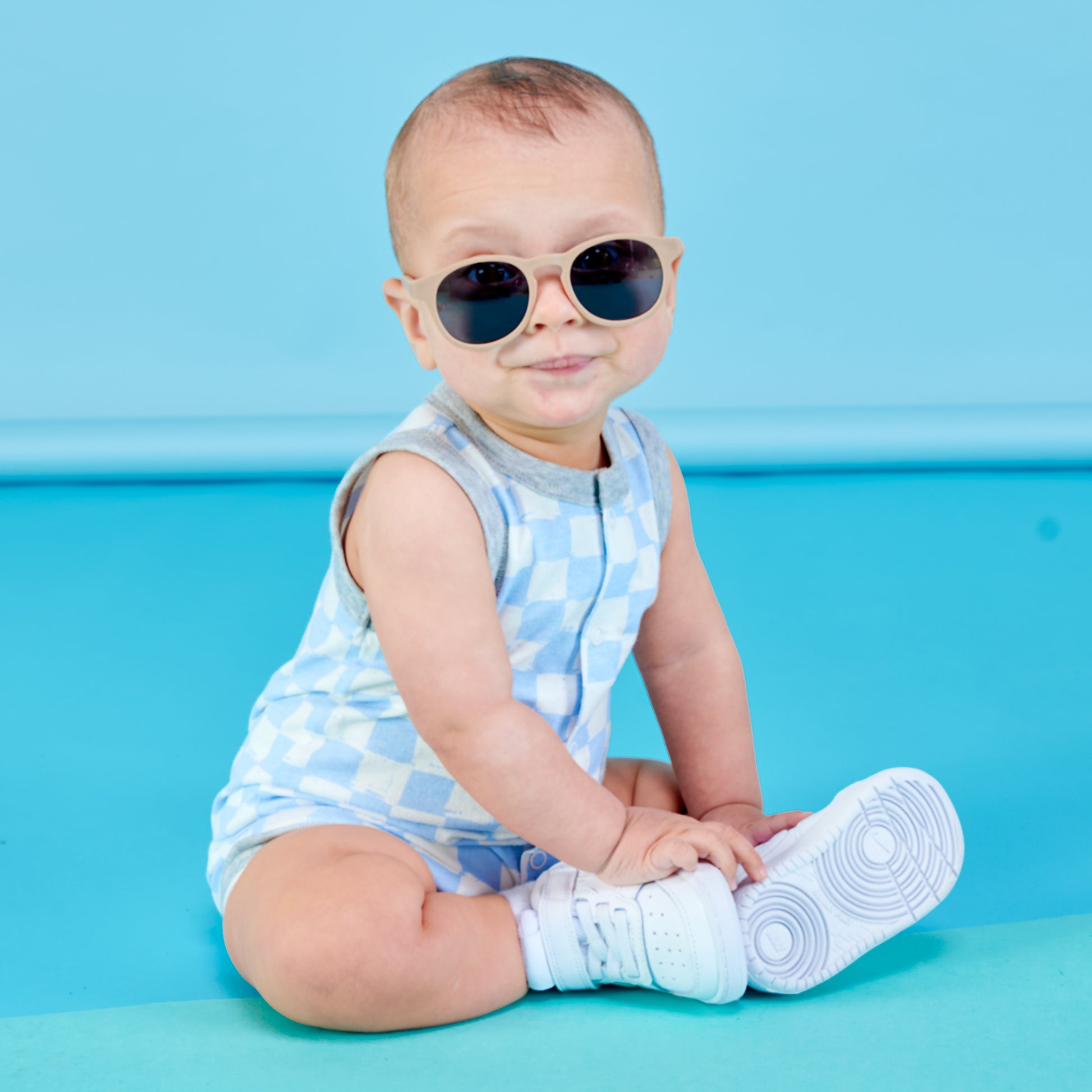 Édition limitée Les lunettes de soleil Eco-Line Keyhole Sable doux 0-2 ANS