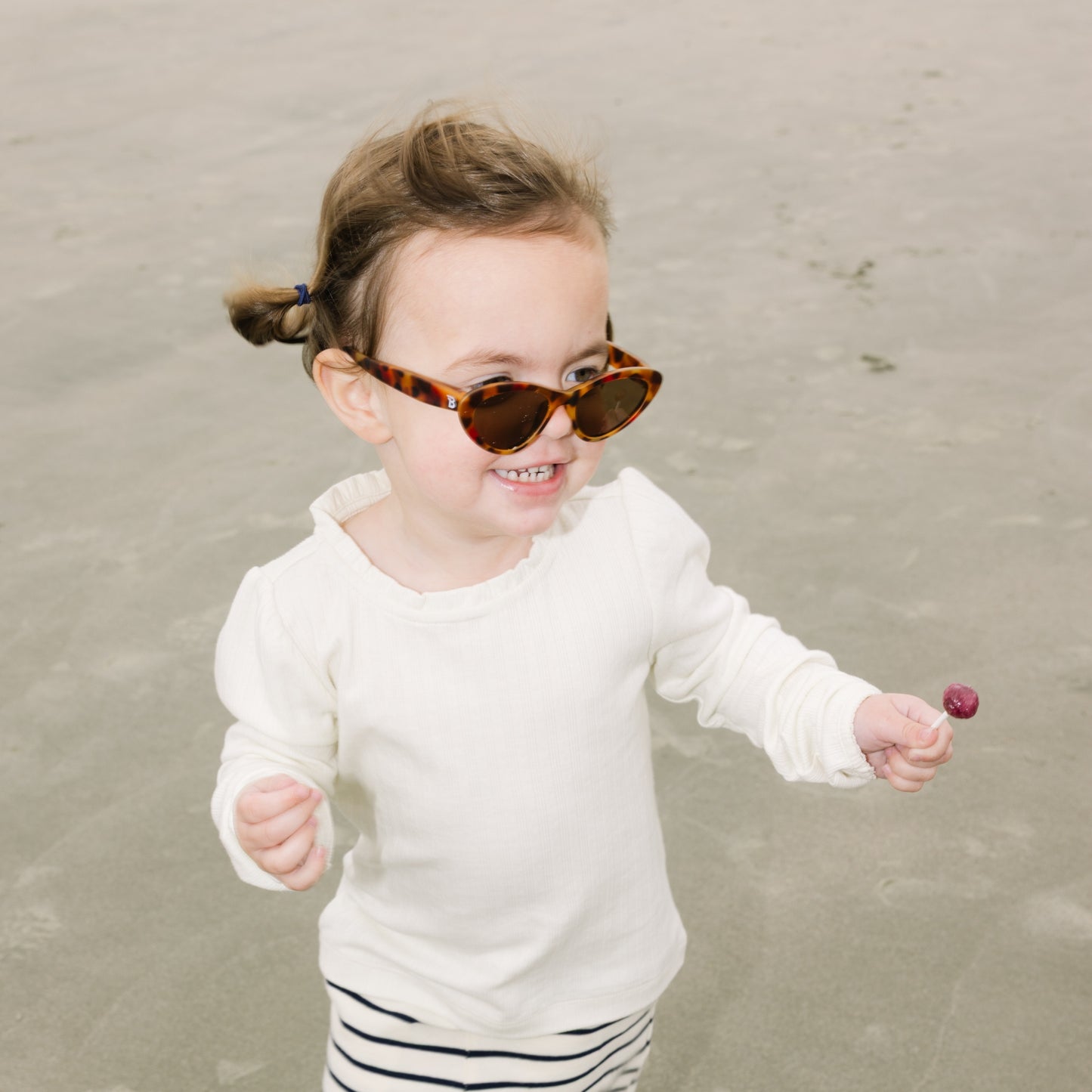 Non-Polarized Cat-Eye Sunglasses | Totally Tortoise - Babiators Canada