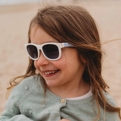 Non-Polarized Navigator Sunglasses | Fade to Blue